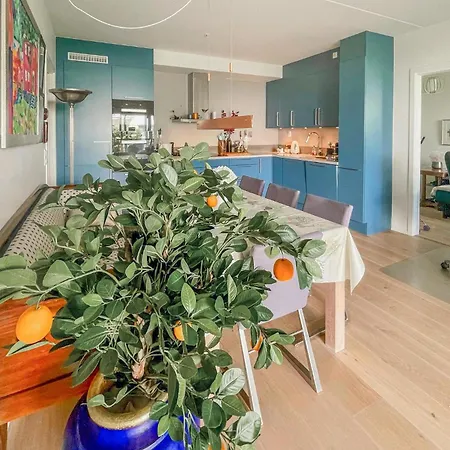 Apartment 2 Bedroom Awesome In *