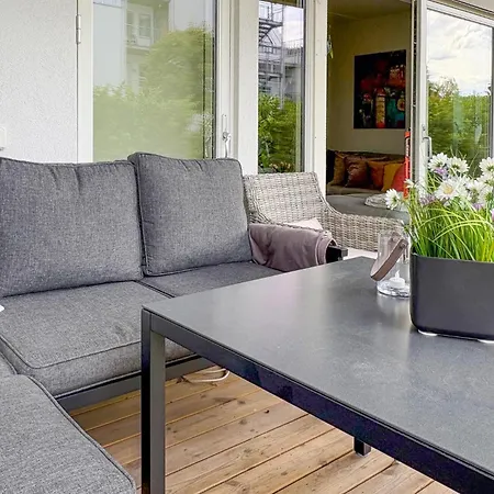 2 Bedroom Awesome In Fornebu