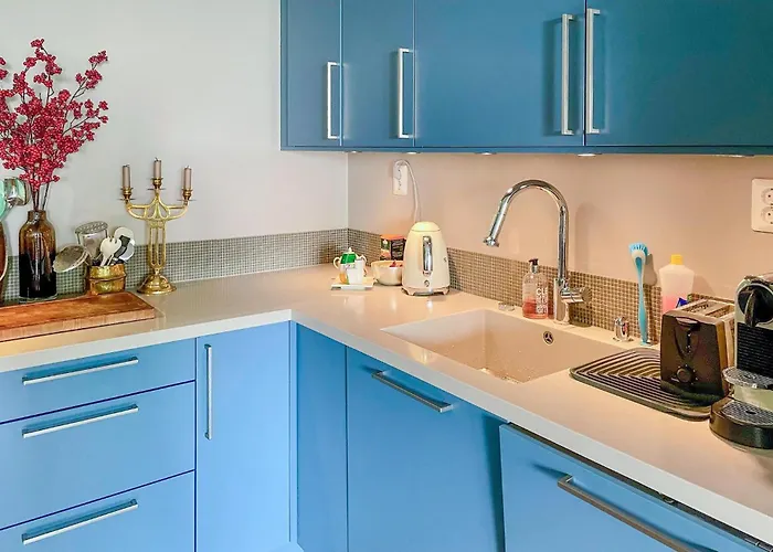 Apartamento 2 Bedroom Awesome In *