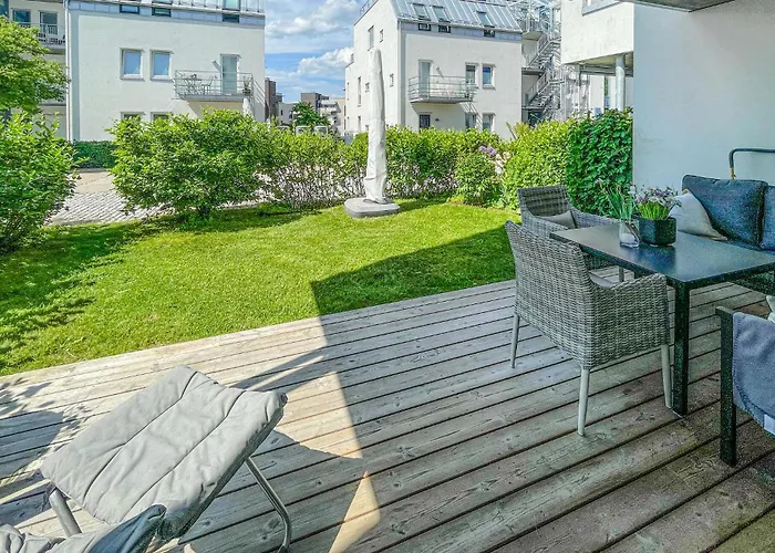 2 Bedroom Awesome In Apartamento Fornebu