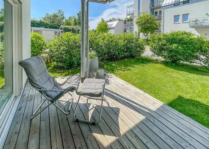 Apartamento 2 Bedroom Awesome In Fornebu