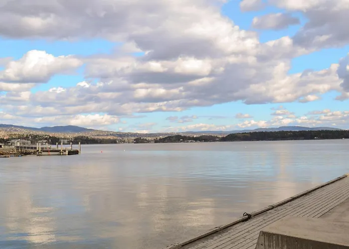 2 Bedroom Awesome In Apartamento